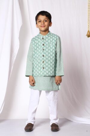 Kamee Geometric Print Pure Cotton Kurta With Pyjama & Floral Print Jacket-Green