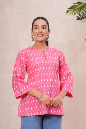 Kamee Printed V-Neck Kurti for Women in Pink, Pure Cotton