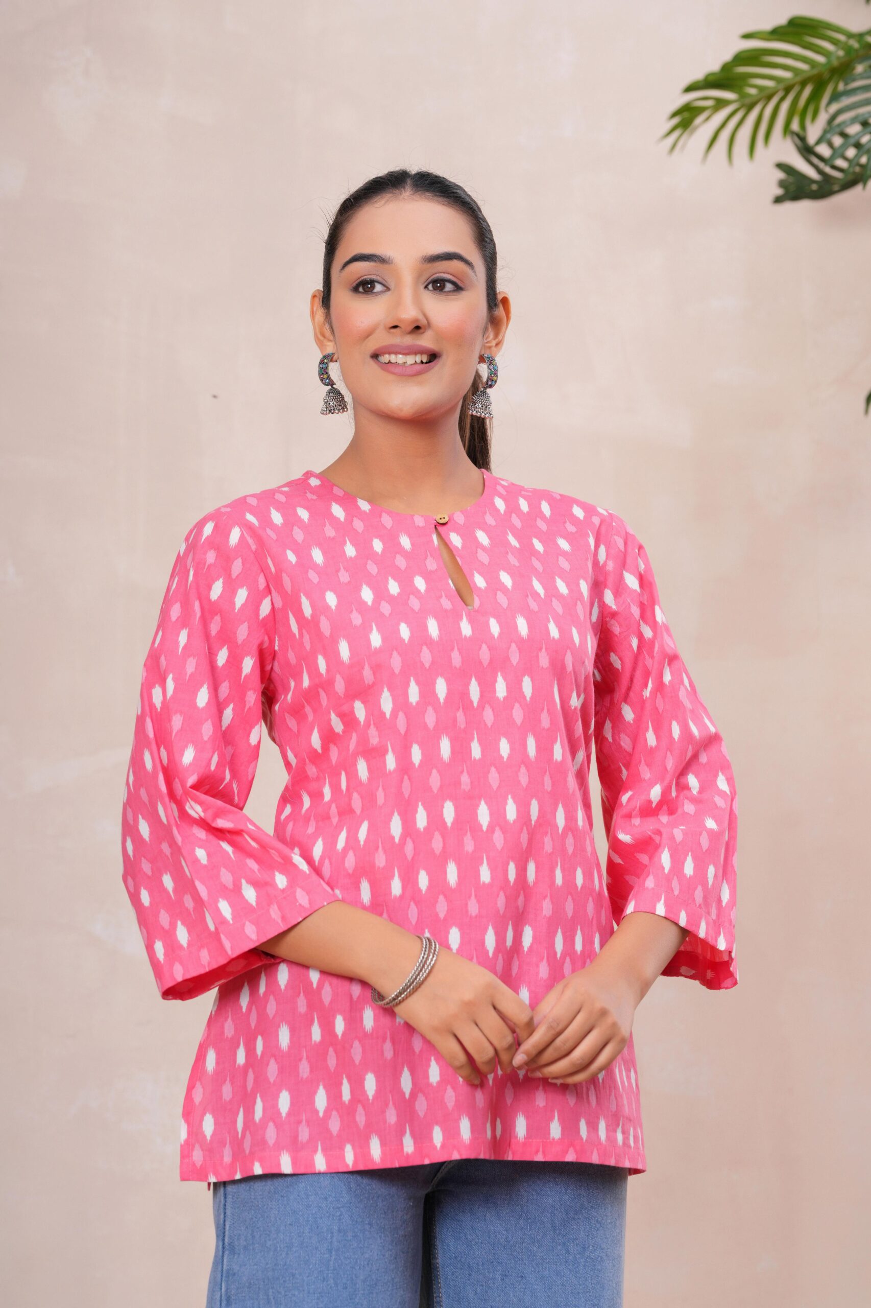 DSC04339copy Kamee Printed V-Neck Kurti for Women in Pink, Pure Cotton