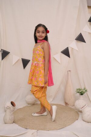 Ka-mee Girls Floral Printed Empire Pure Cotton Kurti with Dhoti Pants & Dupatta